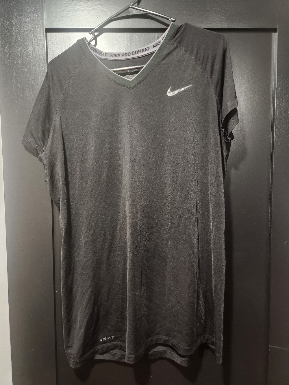 Nike Women’s Black Short-Sleeve Dri-FIT V-Neck Tee